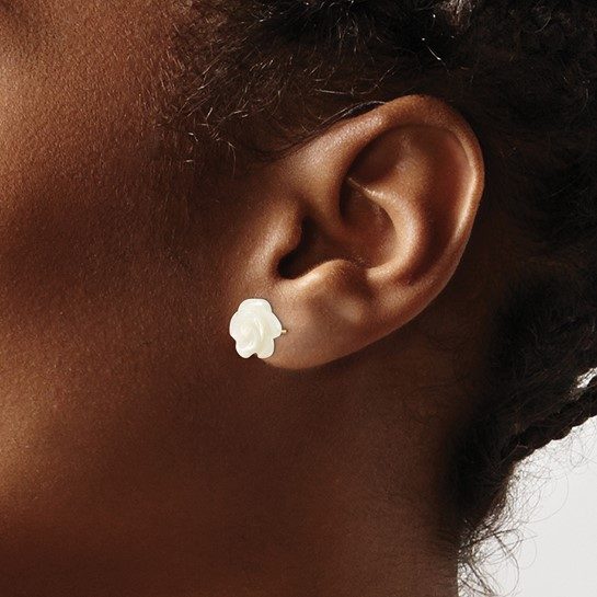 14k 10mm White Mother of Pearl Flower Design Post Stud Earrings - Image 4
