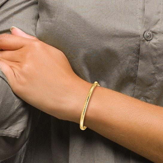 14k 4mm Domed Omega Bracelet - Image 3